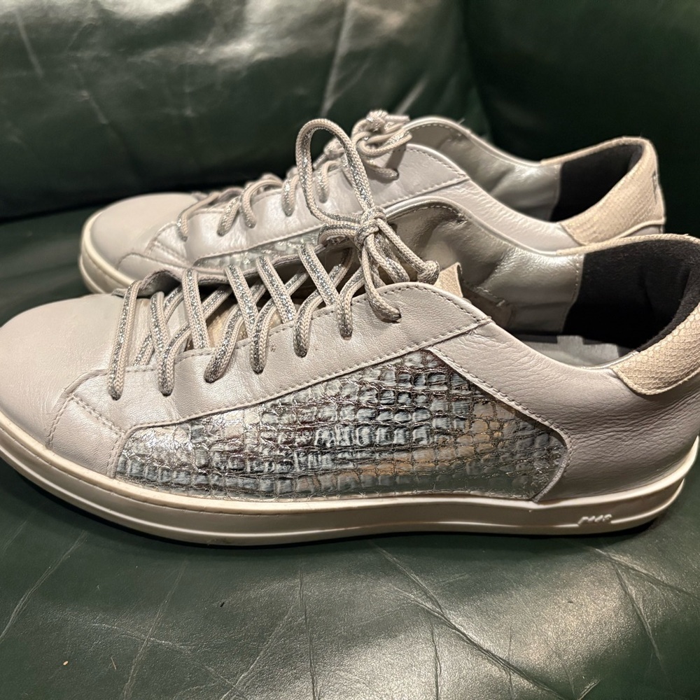 Women’s White Sneakers